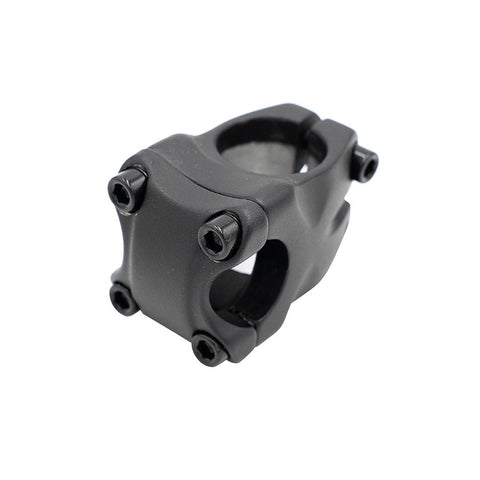 Tige du héros de la saleté Tige du héros de la saleté